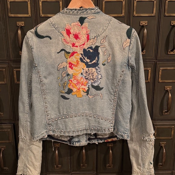 BLANKNYC Denim Jacket - Picture 7 of 7